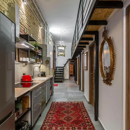 The Address Royal Loft Apartment *