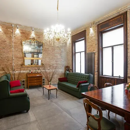 The Address Royal Loft Apartment Budapest
