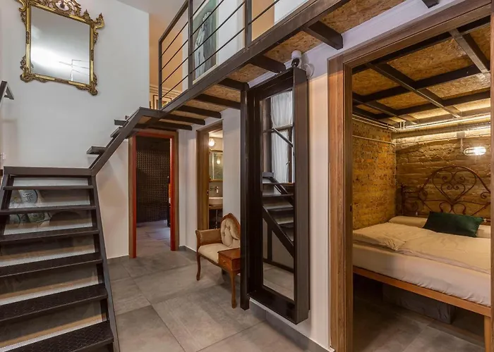 The Address Royal Loft Apartment *